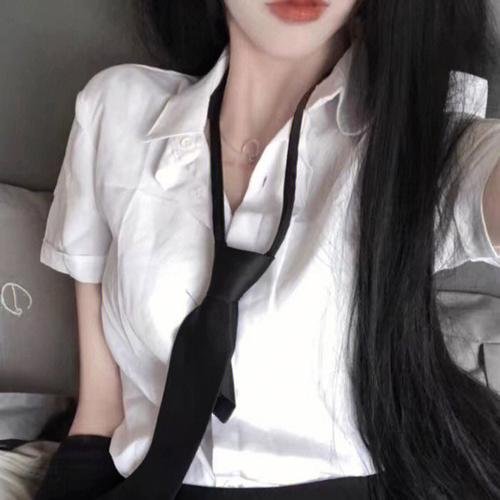 蕾哈娜内衣秀4